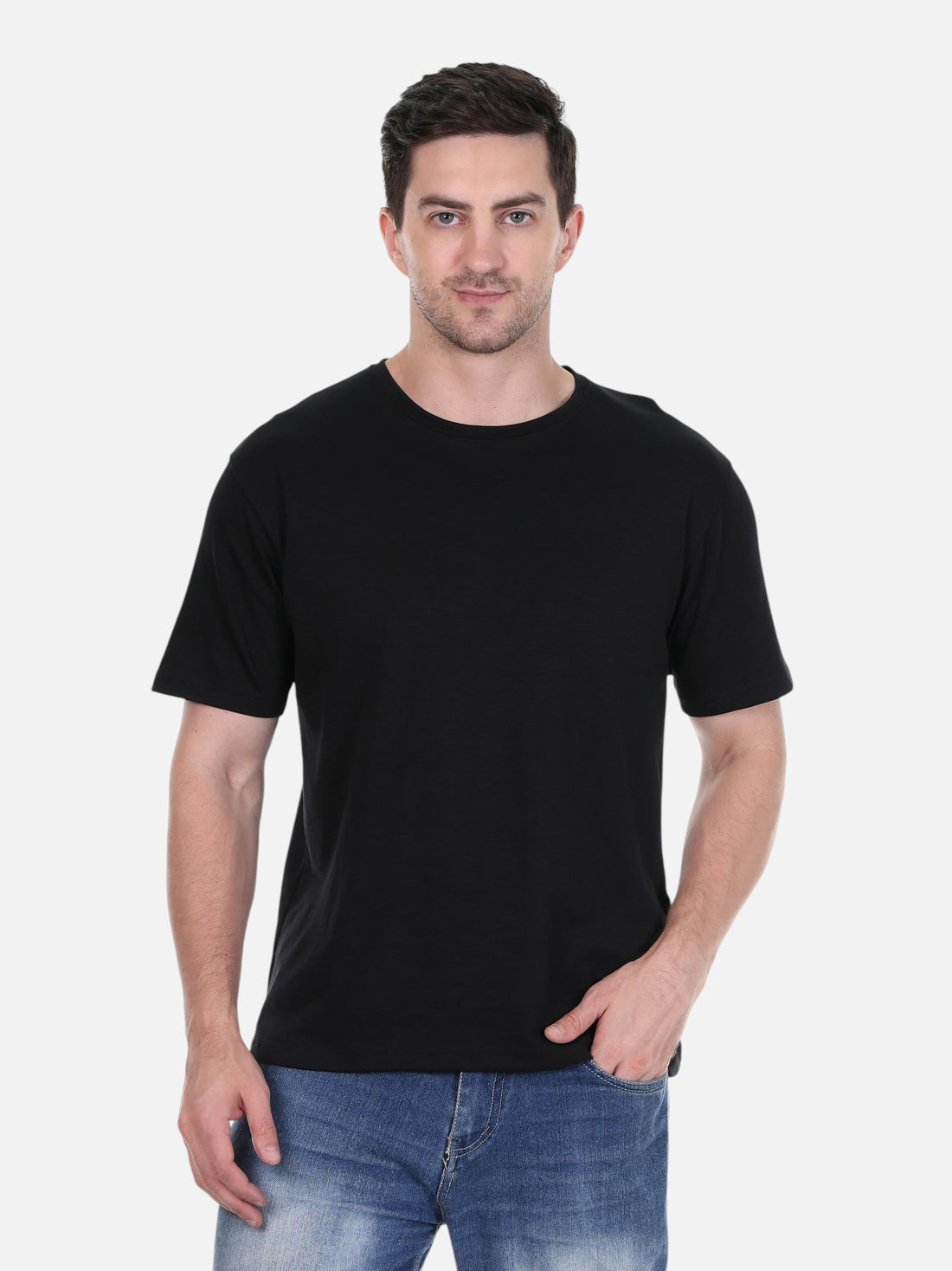 Model wearing an enaay.com black solid cotton round neck t-shirt with half sleeves and a regular fit.