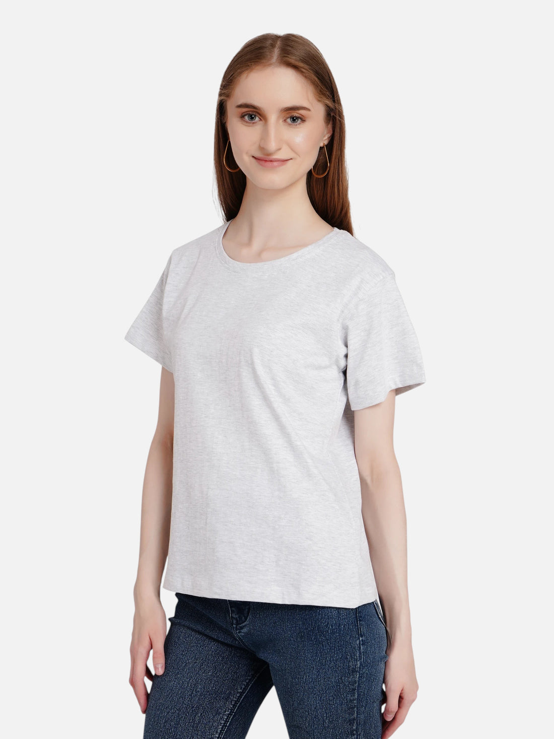 Model wearing an enaay.com light grey melange cotton round neck t-shirt with short sleeves and a regular fit