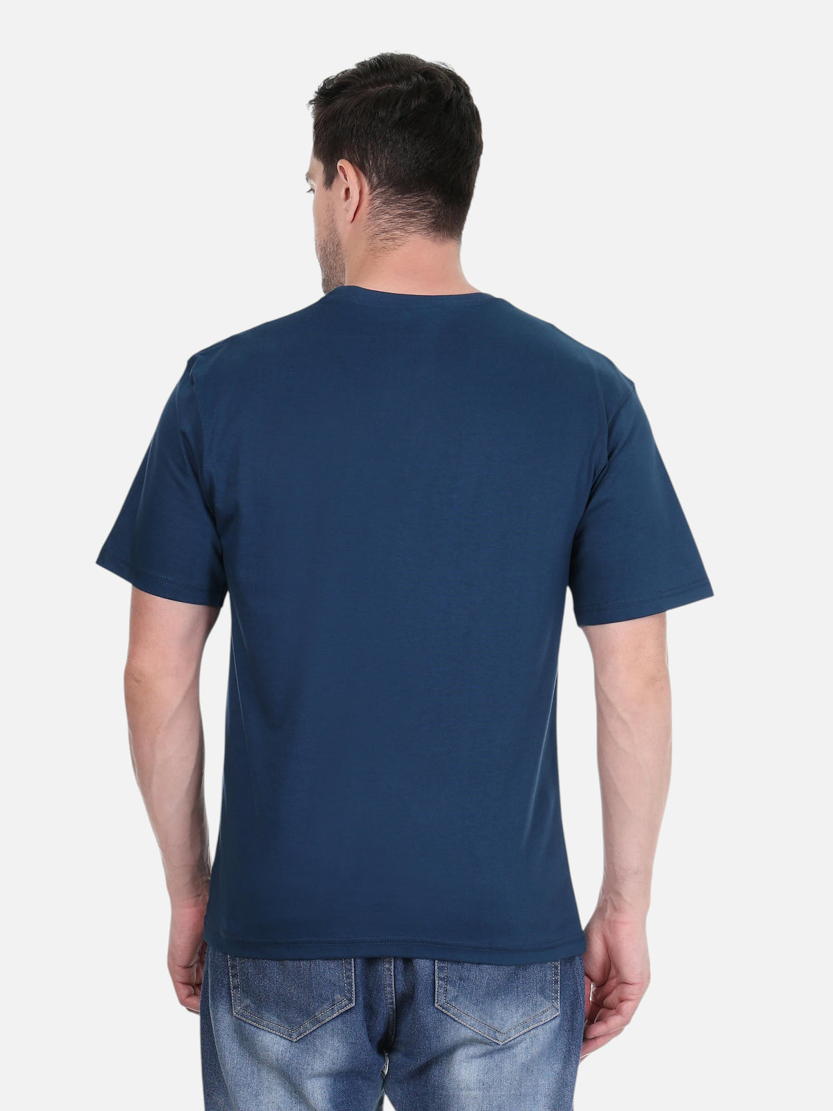 Back view of a man wearing an enaay.com navy blue premium cotton round neck t-shirt with a regular fit.